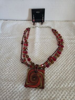 Costume Jewelery Handcrafted  Necklace And Earing Set